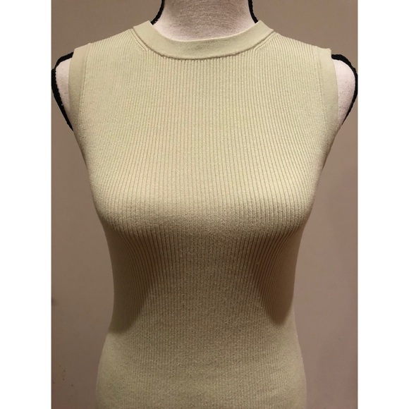 Banana Republic Mint Green Ribbed Top - Picture 2 of 6